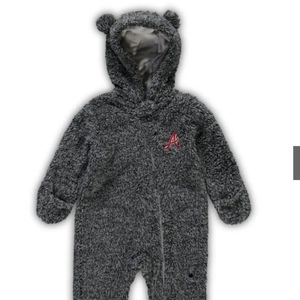 Atlanta Braves Newborn & Infant Game Nap Teddy Fleece Bunting Sleeper - Gray